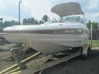 Crownline Deck Boat 220 Ex