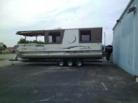 Tracker Party Hut 30