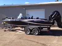 Triton 216 Fishunter W/ 300 Verado