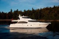 West Bay 72 With Sky Lounge