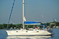 Beneteau 430 Tri-Cabin