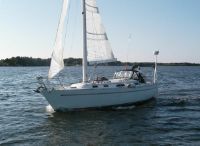 Freedom 36 Modern Cat Sloop