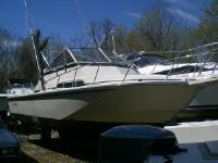 Boston Whaler 27 Full Cabin