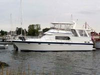 Hi-Star Sun Deck Motoryacht