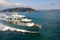 Custom Trawler 62