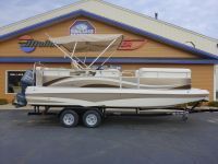 Southwind 229L Hybrid Deckboat