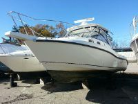 Boston Whaler 30' Conquest