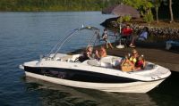 Bayliner 217 Deck Boat