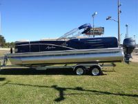 Avalon A Series Rear Fish 22'