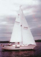 Columbia Yacht 9.6
