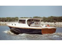 Admiral Boats 940 Cabin