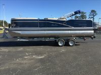 Avalon Catalina Series Rear Lounger 23'