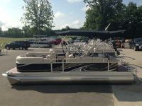 Apex Marine Qwest Ls Se 822 Lanai (Here & Available)