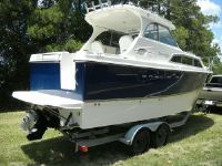 Bayliner Discovery 246 (Only 170 Hours)