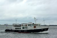 Pilothouse Trawler Yacht