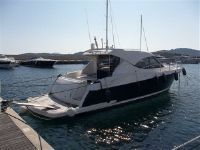 Riviera Marine 4400 Sport Yacht