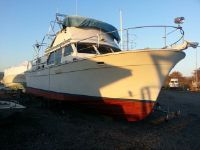 Tolly Tri-Cabin Motor Yacht 40