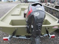 Lowe Boats Hunting Roughneck 1756