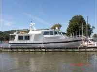 Pluckebaum Raised Pilothouse