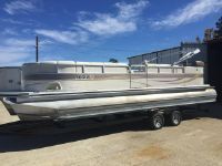 Tahoe Pontoon Grand Tahoe - 27'