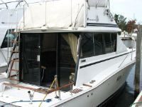 Trojan 32 Flybridge Sedan