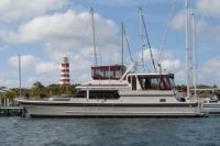 Spindrift/Hatteras/Chris Craft 58 Cockpit Motoryacht