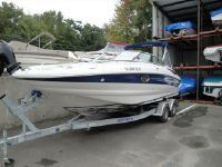 Crownline Deck Boat 240 Ex