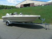 Triumph Boats 190 Dc
