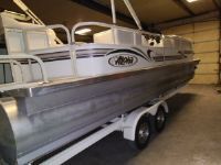 Aloha Pontoon Ps 250 Sundeck Triple Tunnel