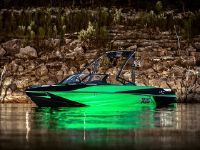 Axis Wakeboard Boat T22