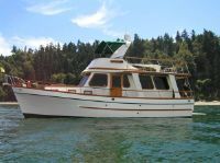 Universal Trawler 390