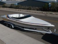 Hallett Boats 250 Closed Bow