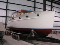 Chris-Craft Double Cabin Enclosed Cruiser
