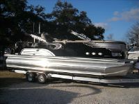 Avalon Deco Series Ambassador Rear J Lounge 25'