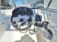 Boston Whaler 180 Ventura - Low Hours!