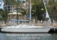 Moody 425 Center Cockpit Yacht