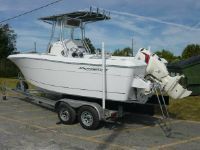 Aquasport 2100 Center Console