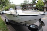 Boston Whaler 170 Newport Center Console