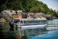 Tracker 220 Regency Dl