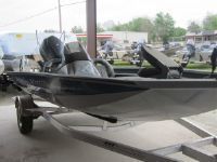 Xpress H18 Bass Boat