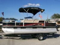 Sun Tracker 22 Fishing Barge Deluxe
