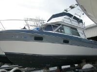 Cruisers 29' Villa Vee