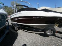 Sea Ray 230 Sundeck