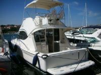 Riviera Marine 33 Flybridge