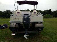 Tahoe Pontoon Grand Fisher 21