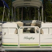 Pontoon Bentley