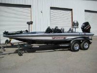 Phoenix Boats 619 Pro Dc
