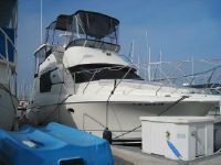 Silverton 322 Sidewalk Cruiser