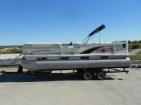 Tracker Party Barge 22