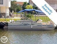 Voyager 22 Tri-Toon Cc